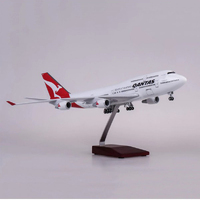 AJB 113C Qantas 747 LED 1/150
